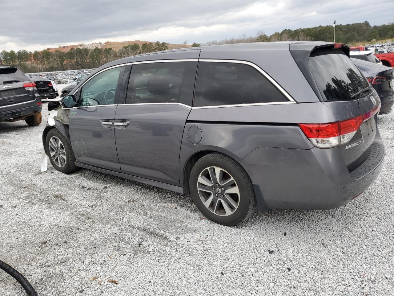 2016 Honda Odyssey - Image 2