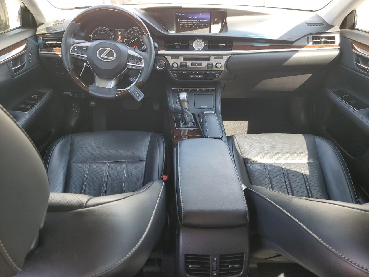 2018 Lexus ES - Image 8