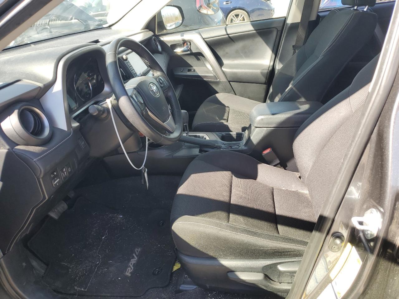 2016 Toyota RAV 4 - Image 7