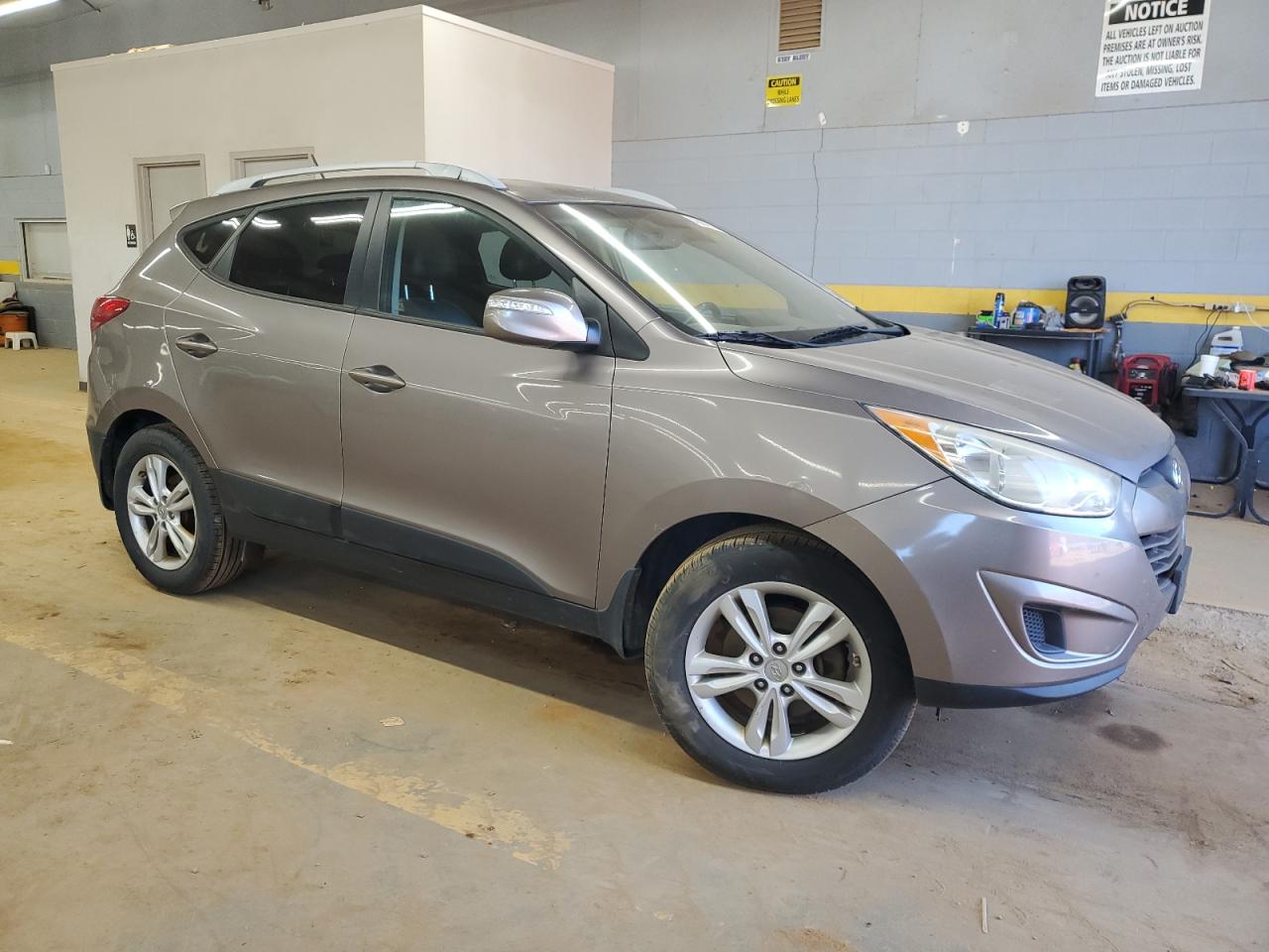 2012 Hyundai Tucson - Image 4