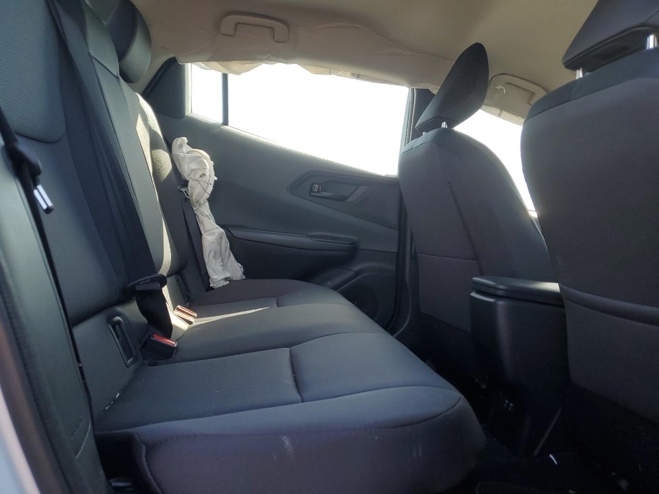 2024 Toyota Prius - Image 10