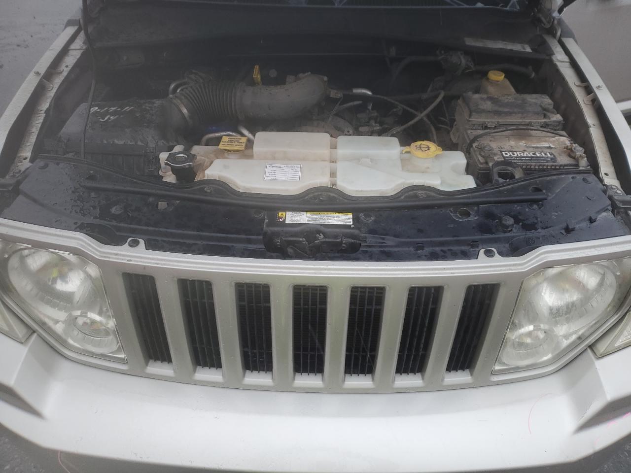 2008 Jeep Liberty (North America) - Image 12