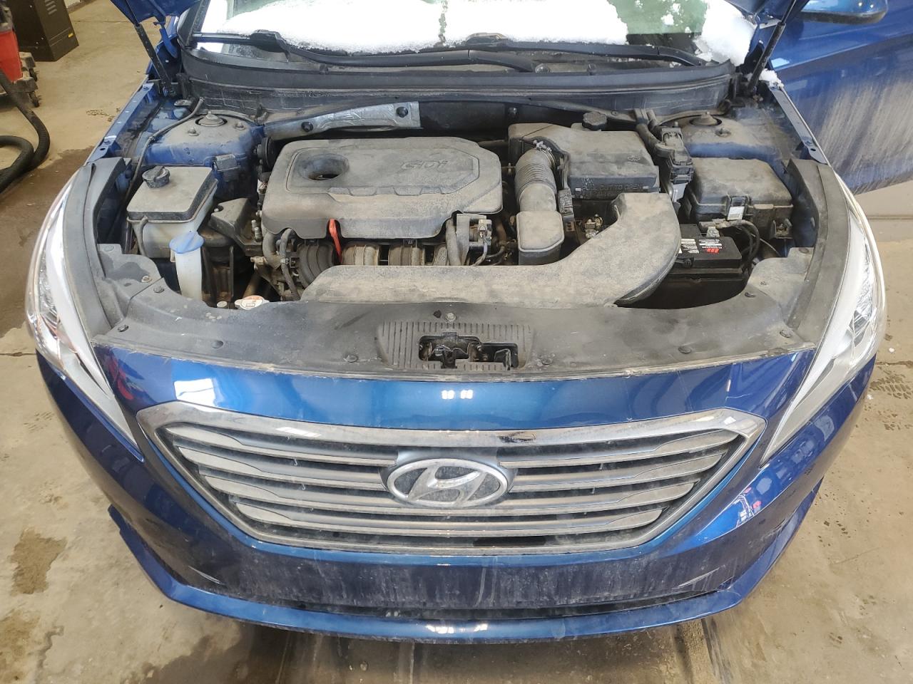 2016 Hyundai Sonata - Image 11