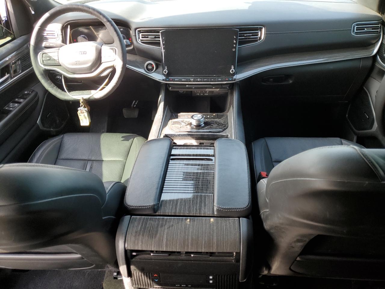 2022 Jeep Grand Wagoneer - Image 8