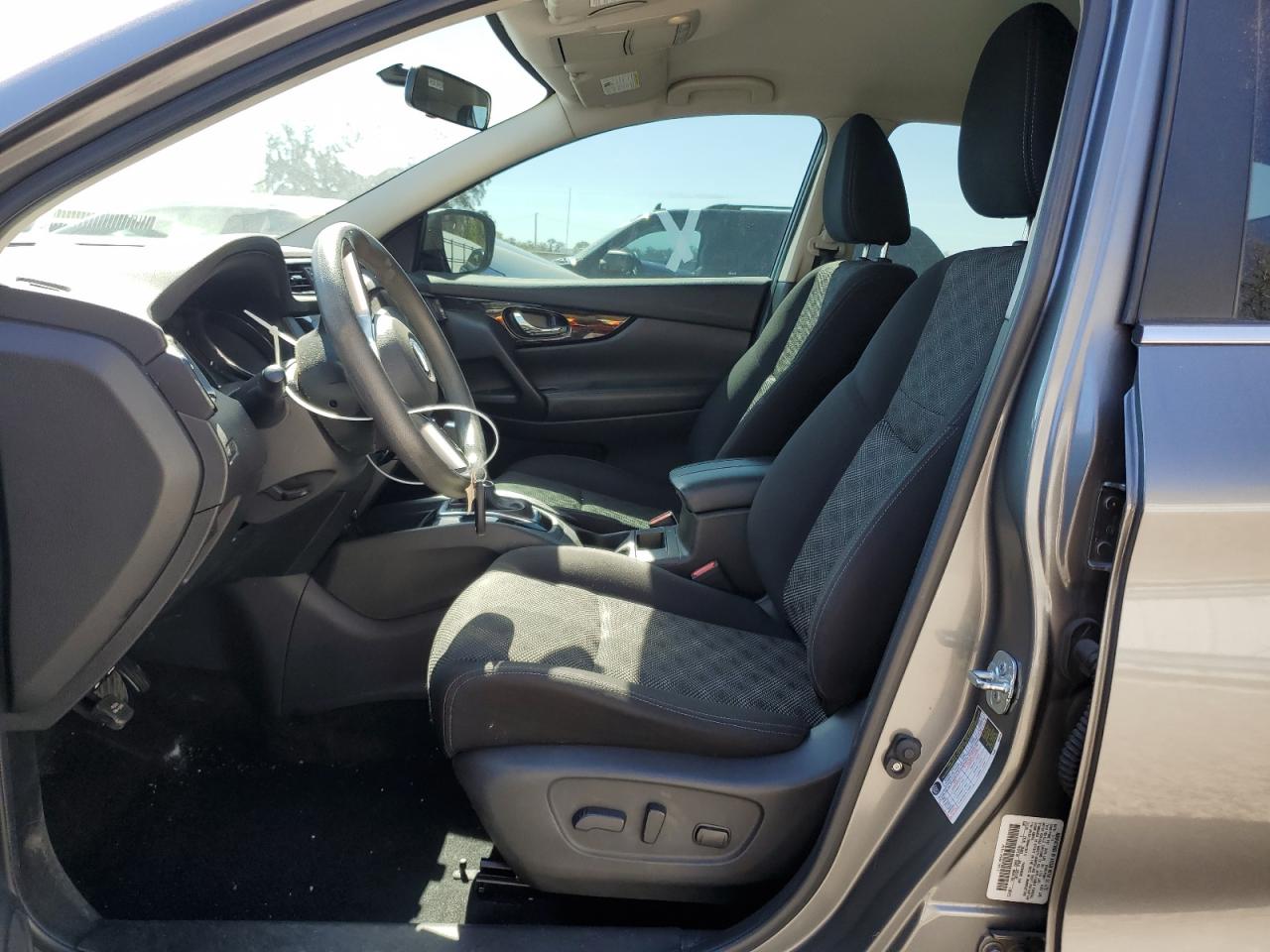 JN1BJ1CR6HW120712 NISSAN ROGUE 2017