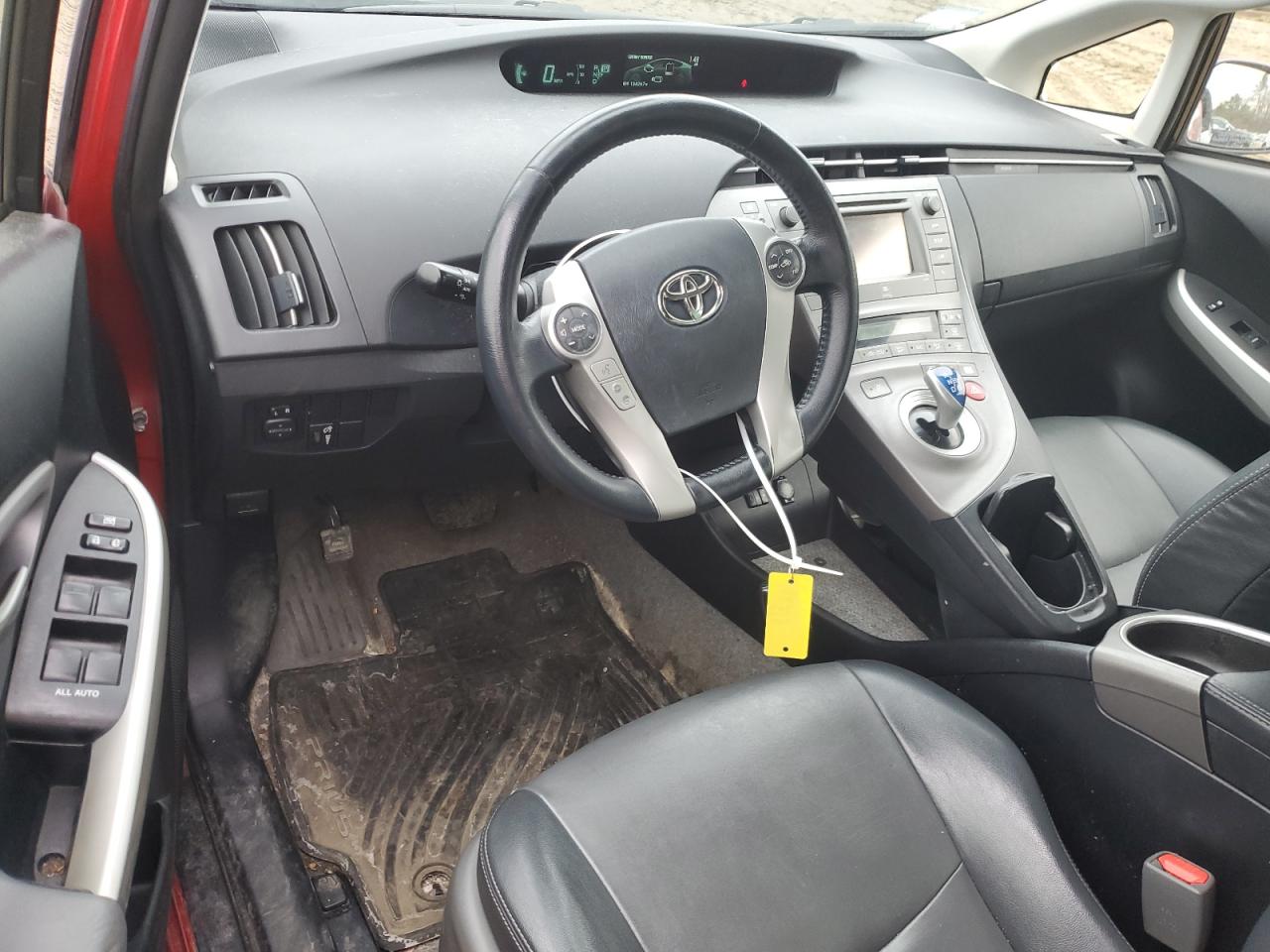 2014 Toyota Prius - Image 8