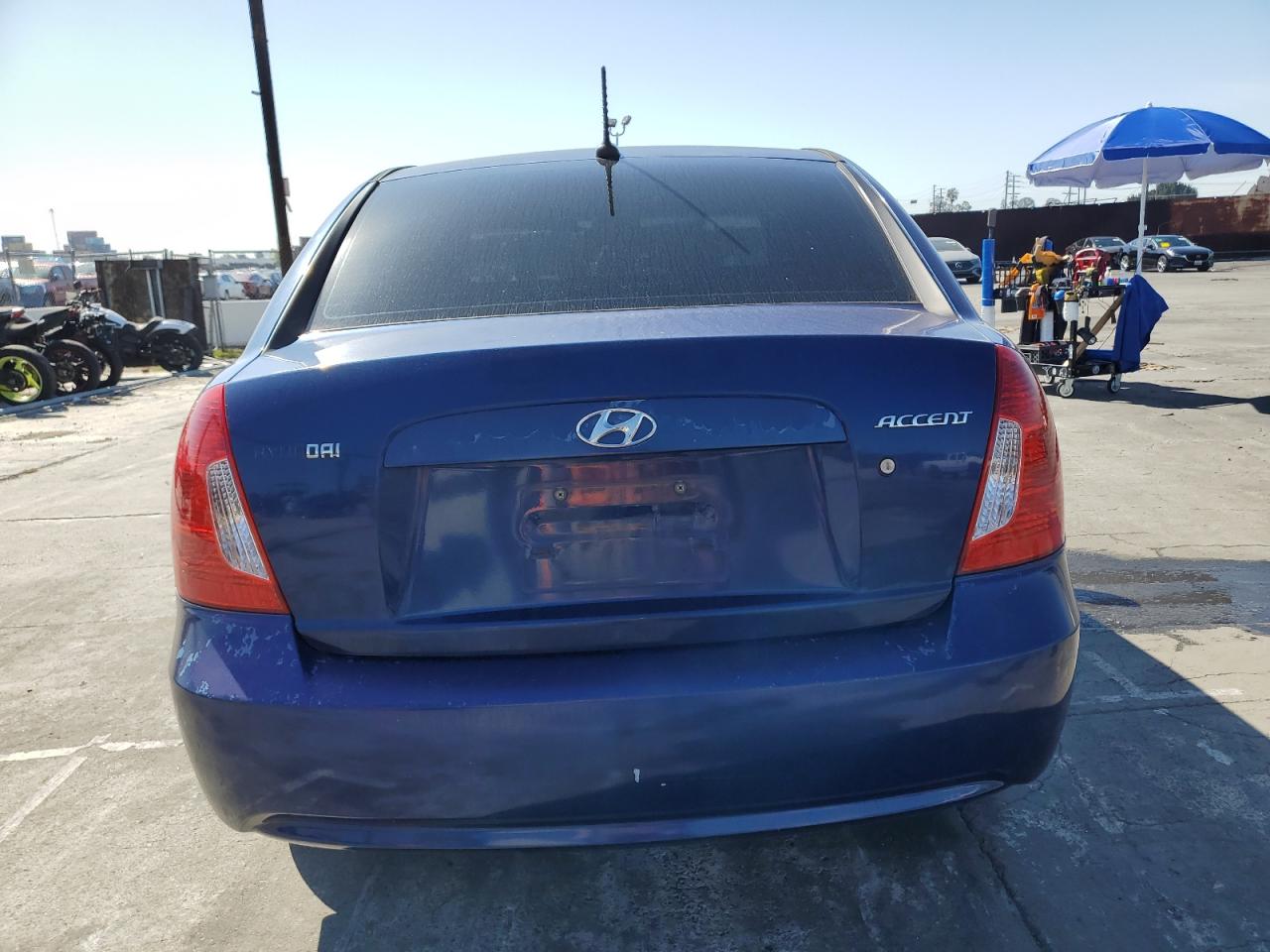 2011 Hyundai Accent - Image 6