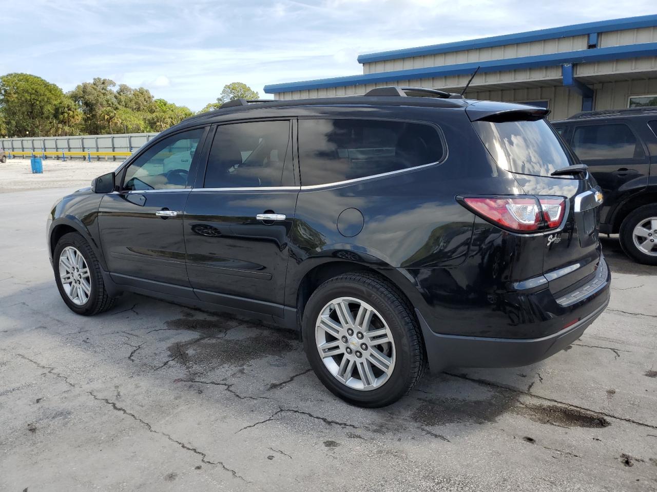2014 Chevrolet Traverse - Image 2