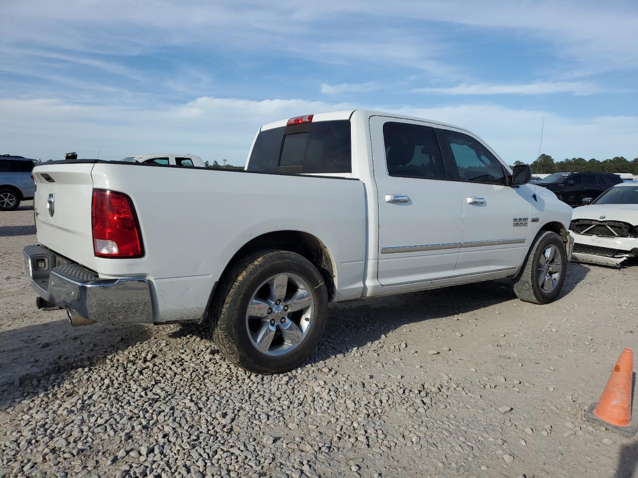 2017 RAM 1500 - Image 3