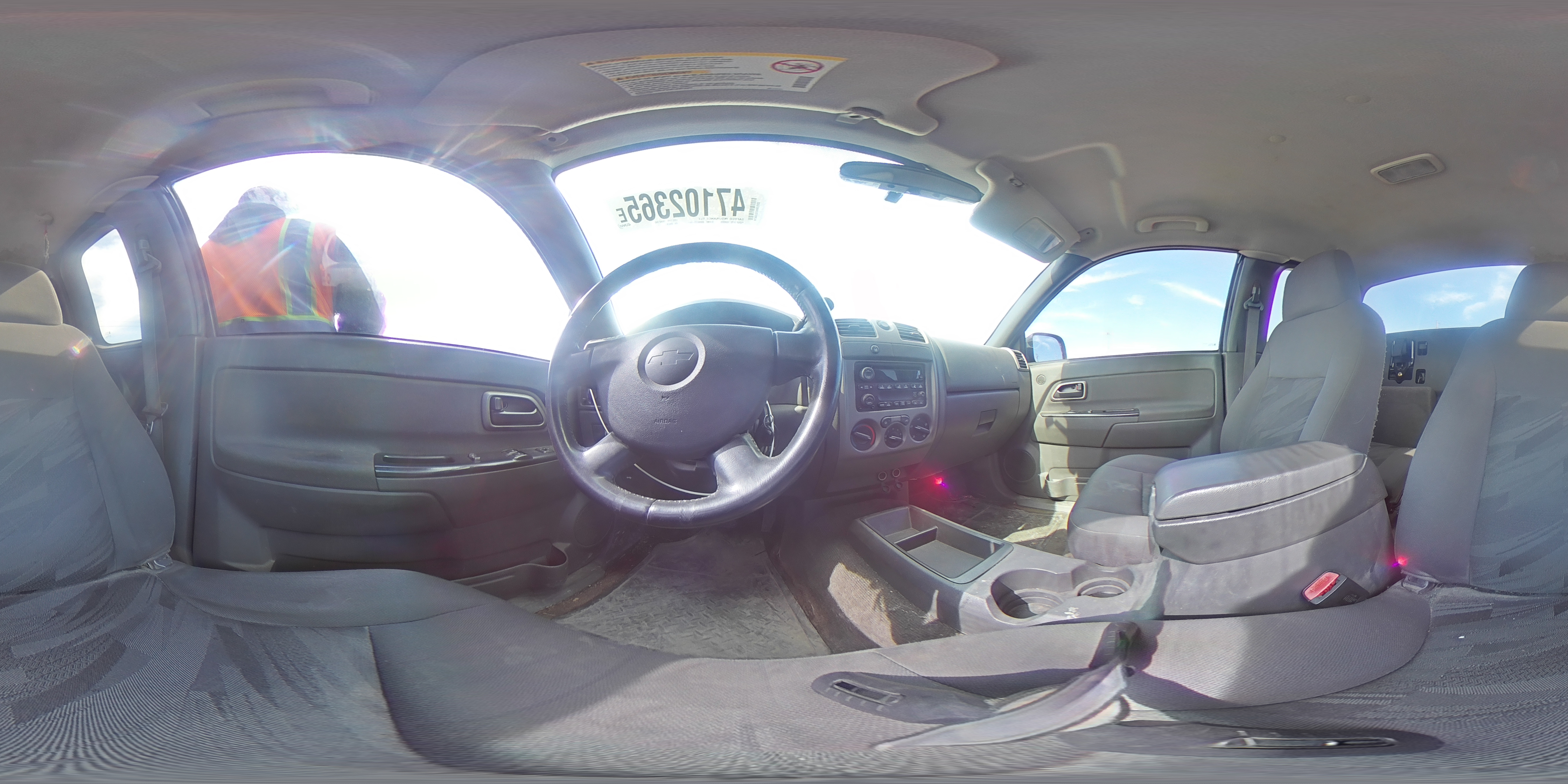 2004 Chevrolet Colorado - Image 12