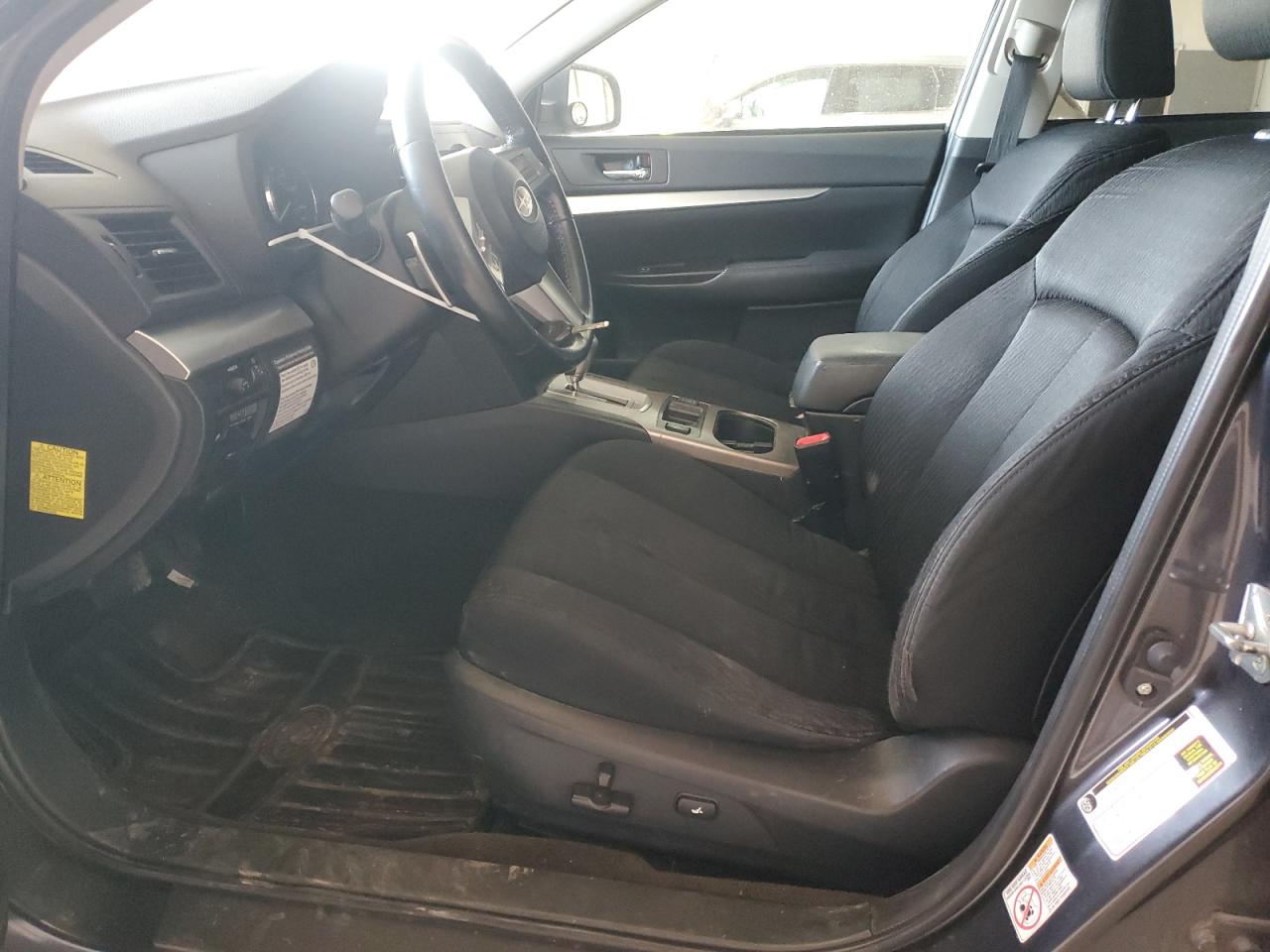 2011 Subaru Outback - Image 7