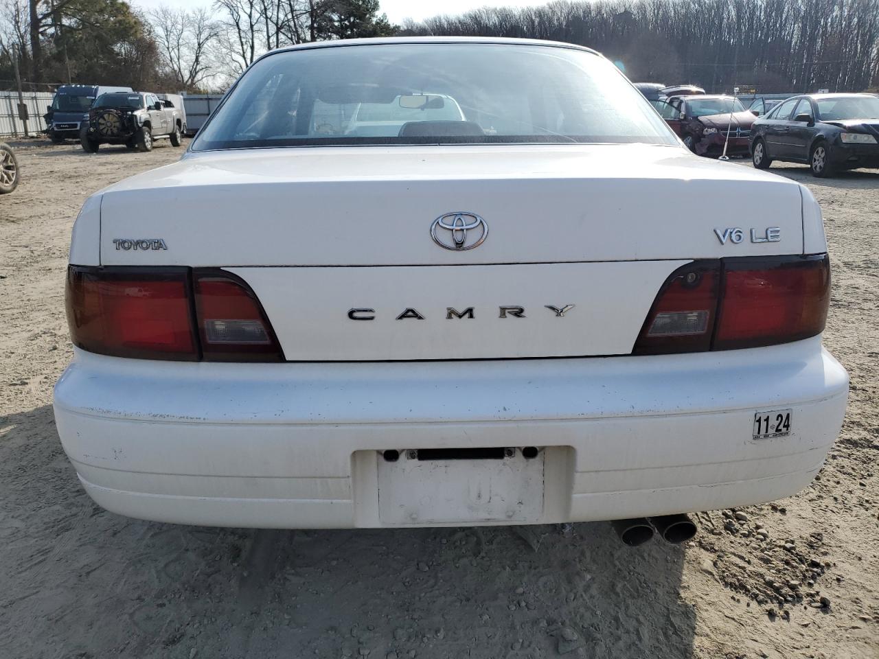1995 Toyota Camry - Image 6