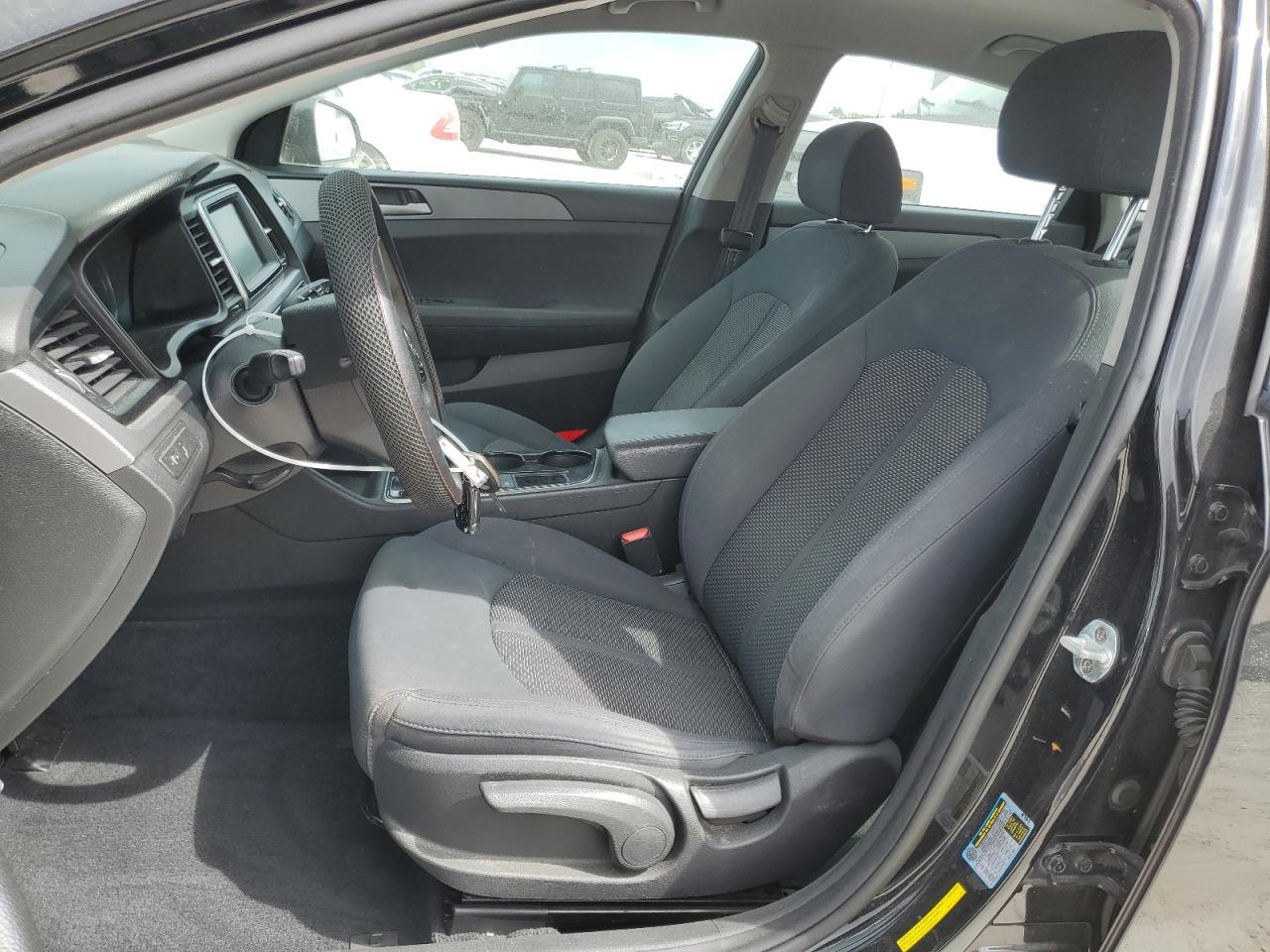 2018 Hyundai Sonata - Image 7