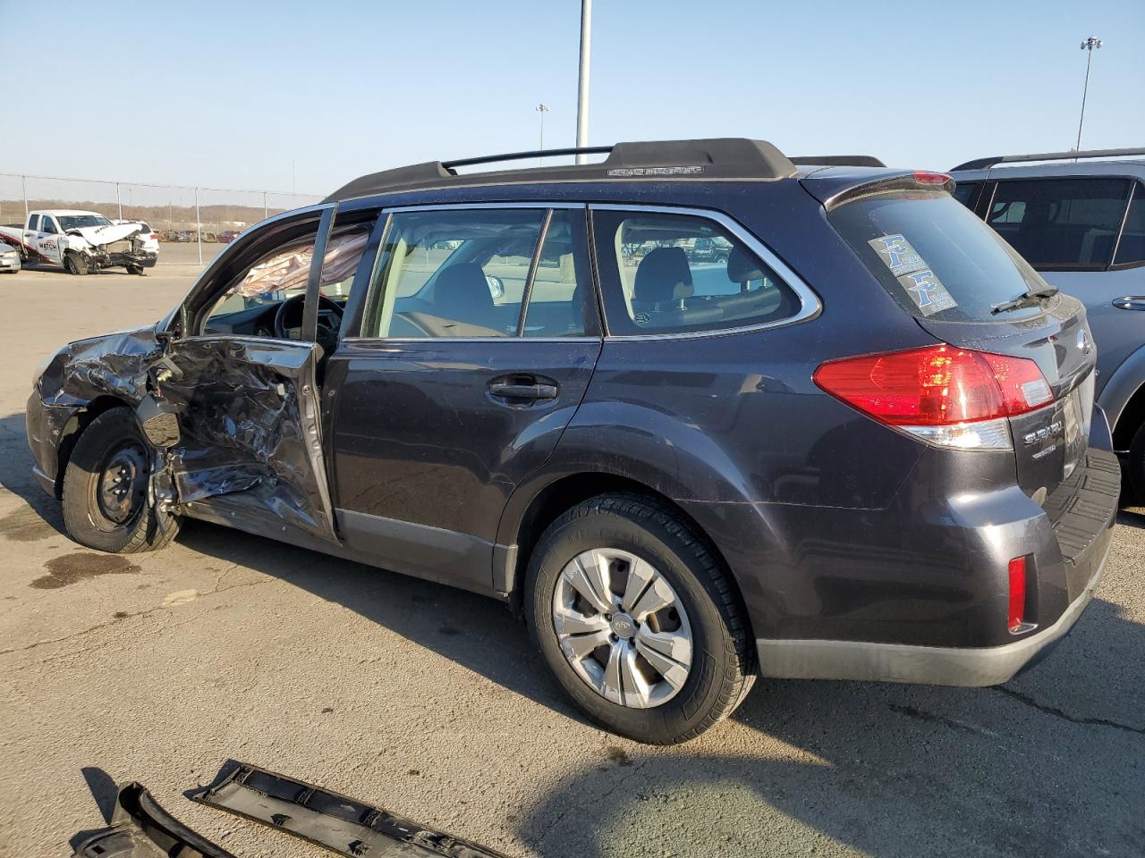 2011 Subaru Outback - Image 2