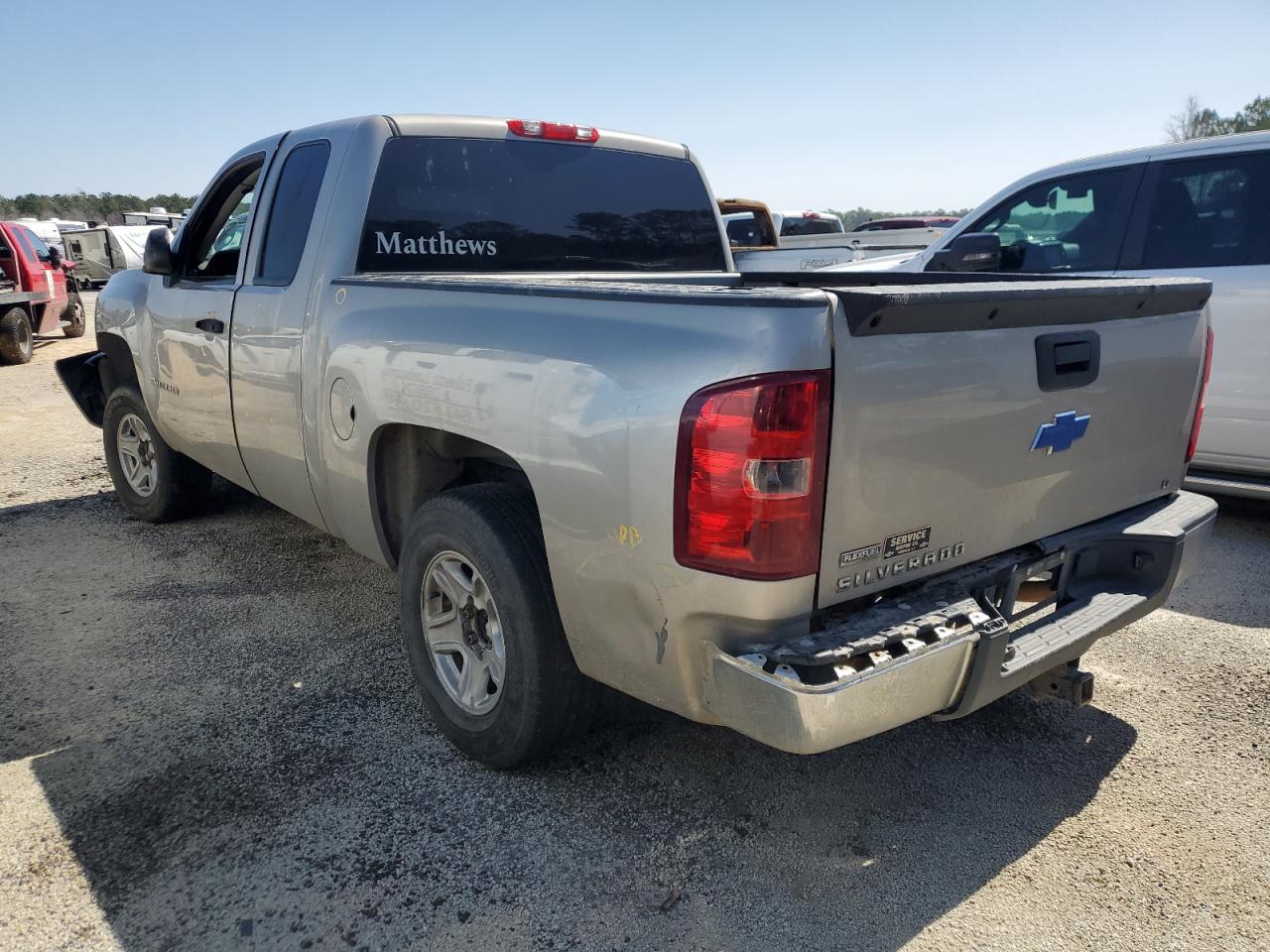 2009 Chevrolet Silverado - Image 2