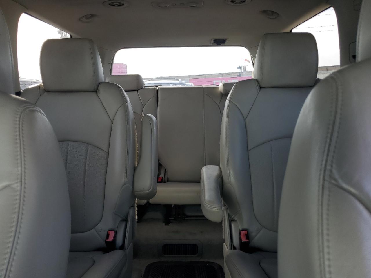 2011 GMC Acadia - Image 10