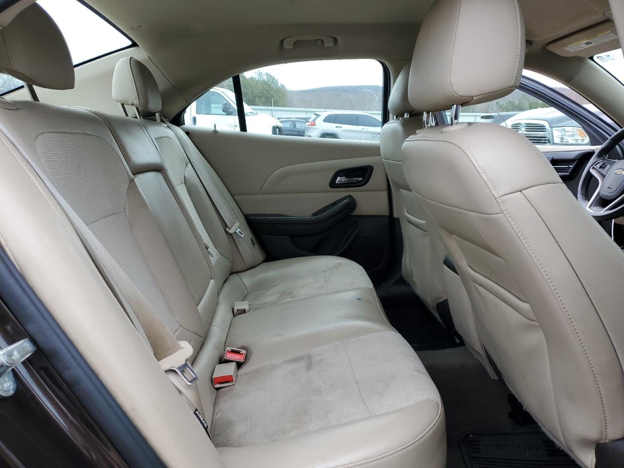 2015 Chevrolet Malibu - Image 10