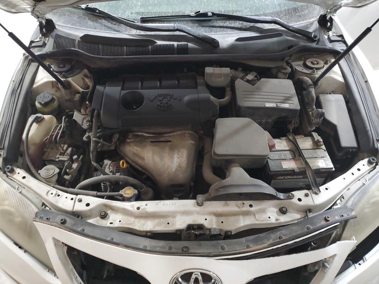 2011 Toyota Camry - Image 11