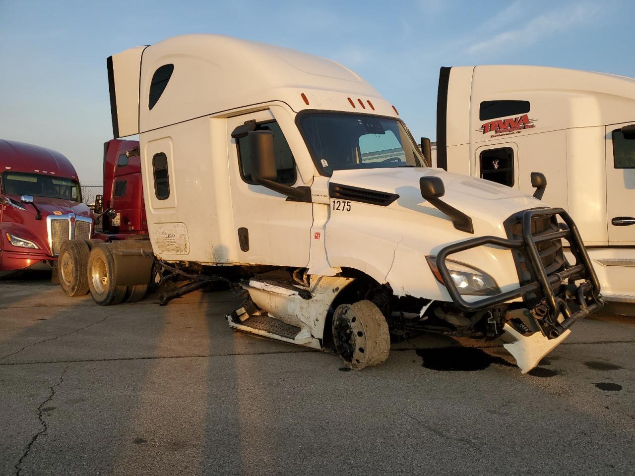 Moraine, OH에서 판매 중인 2022 Freightliner Cascadia Semi Truck - All Over