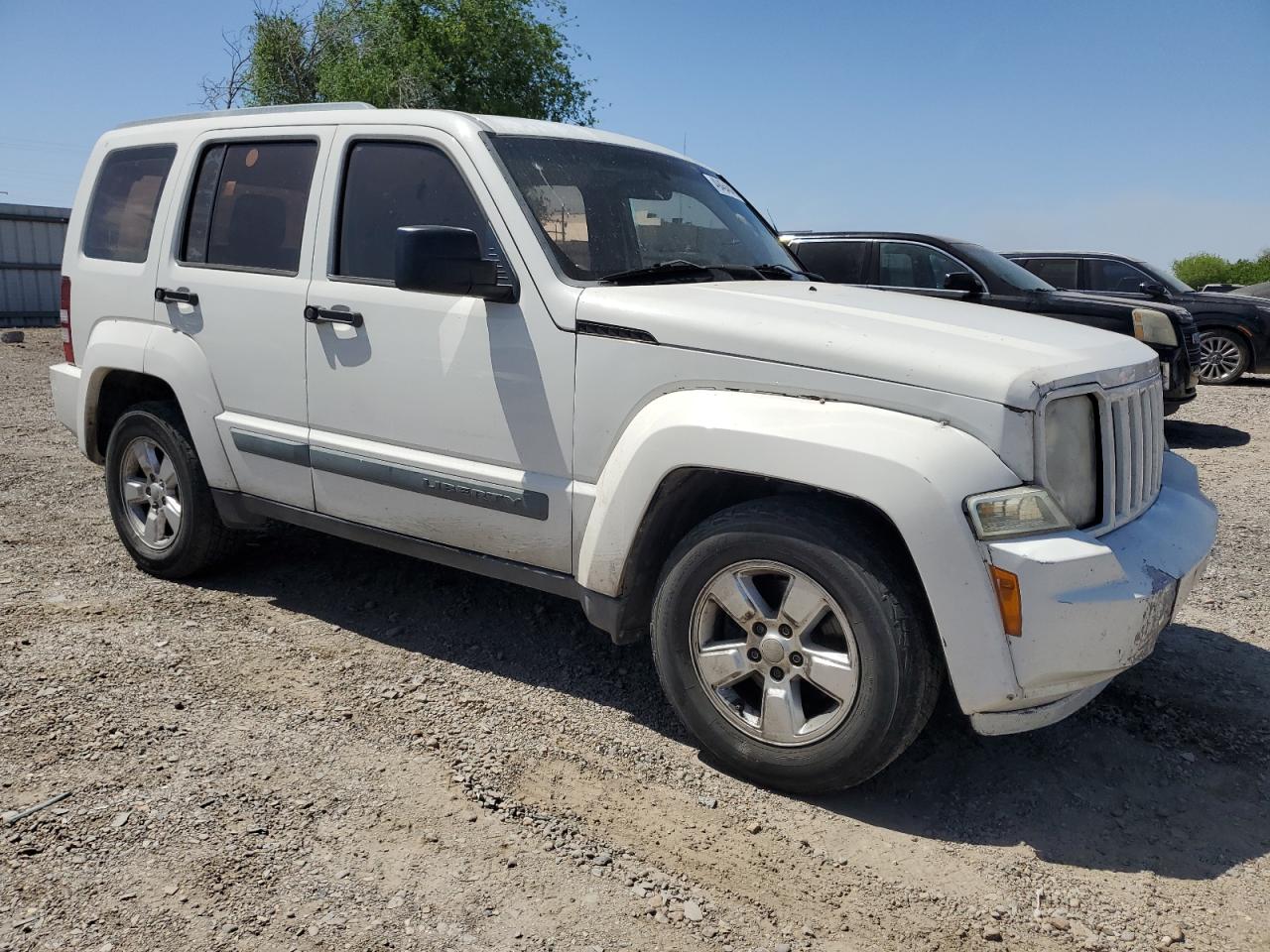 2010 Jeep Liberty (North America) - Image 4