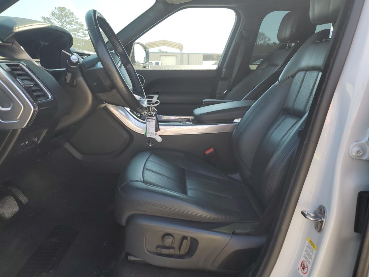 2020 Land Rover Range Rover - Image 7
