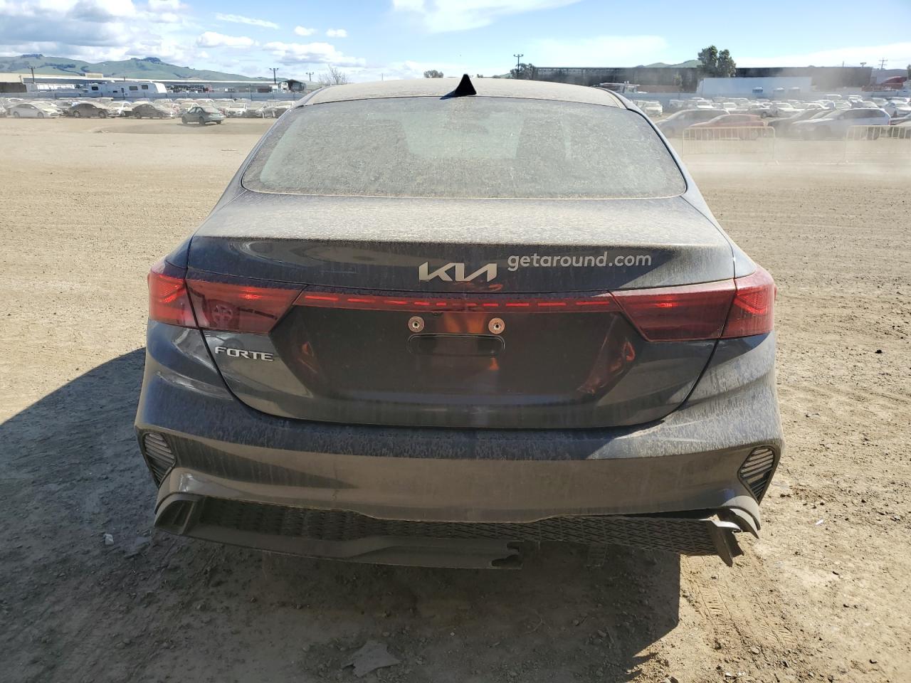 2023 Kia Forte - Image 6