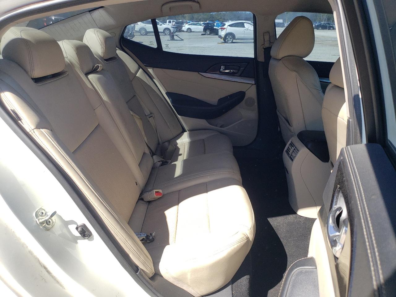 1N4AA6AV9KC383569 NISSAN MAXIMA 2019