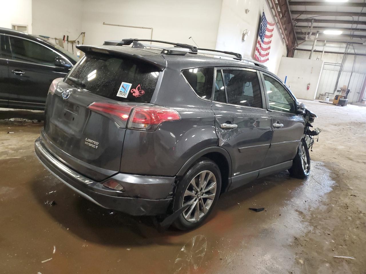 2017 Toyota RAV 4 - Image 3