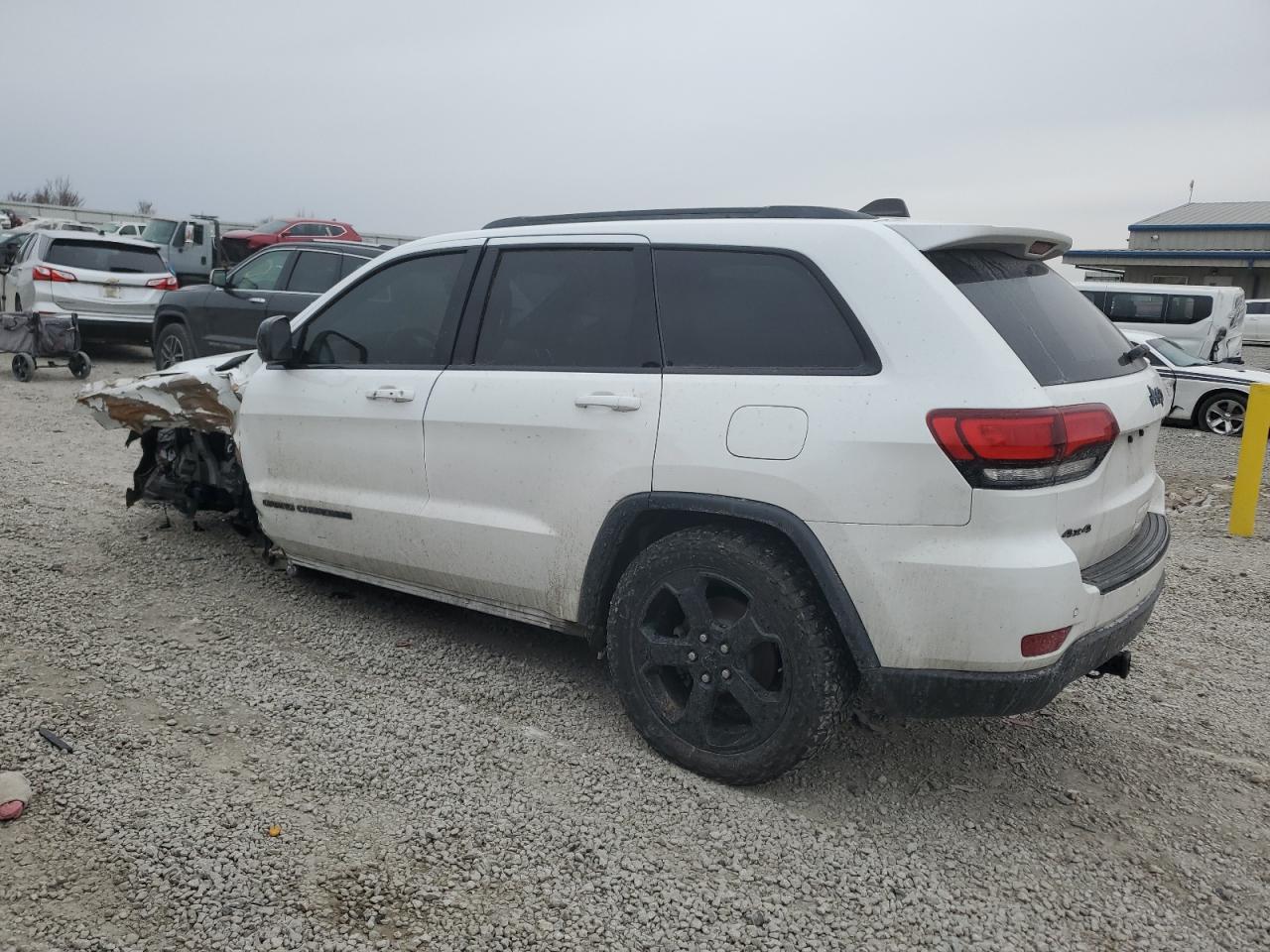 2018 Jeep Grand Cherokee - Image 2