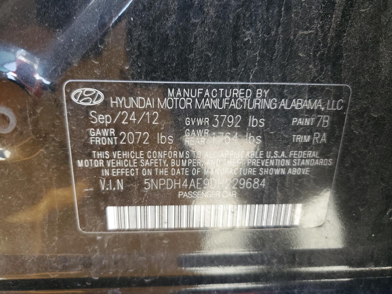 2013 Hyundai Elantra - Image 15