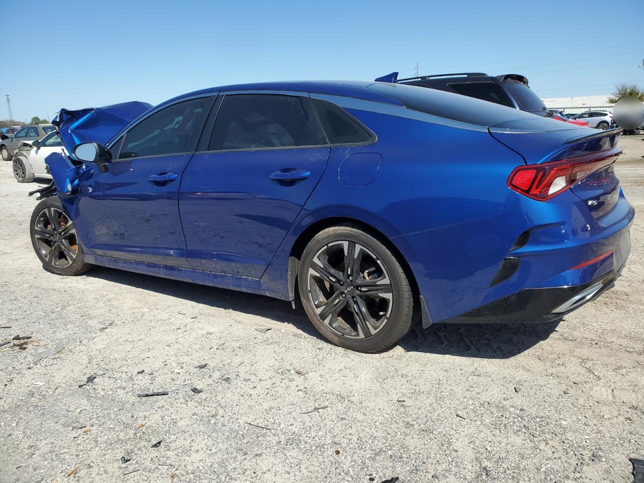 2022 Kia K5 - Image 2