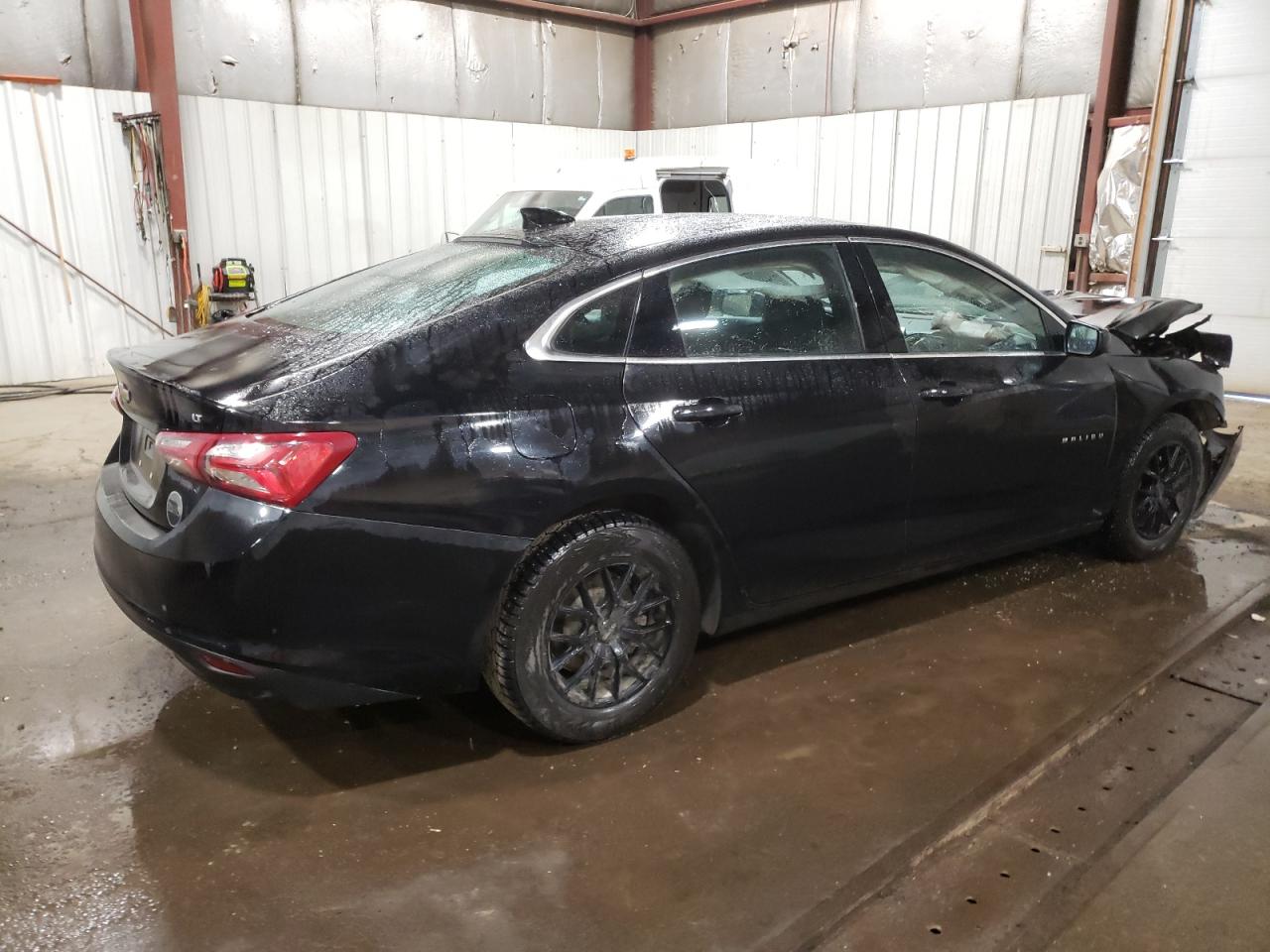 2020 Chevrolet Malibu - Image 3