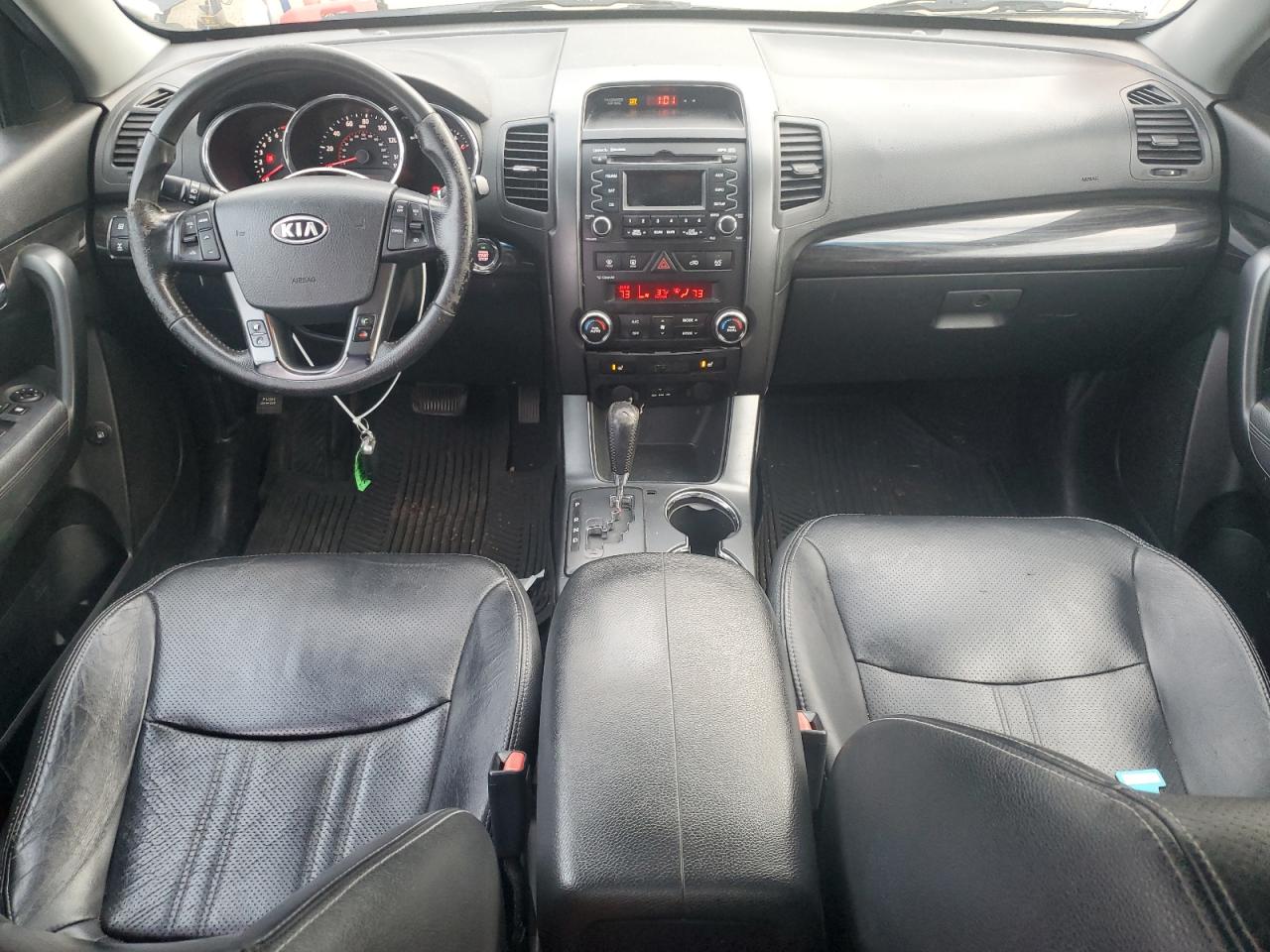 2011 Kia Sorento - Image 8