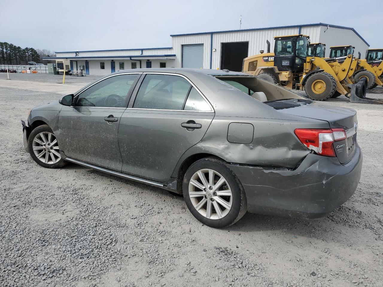 2014 Toyota Camry - Image 2