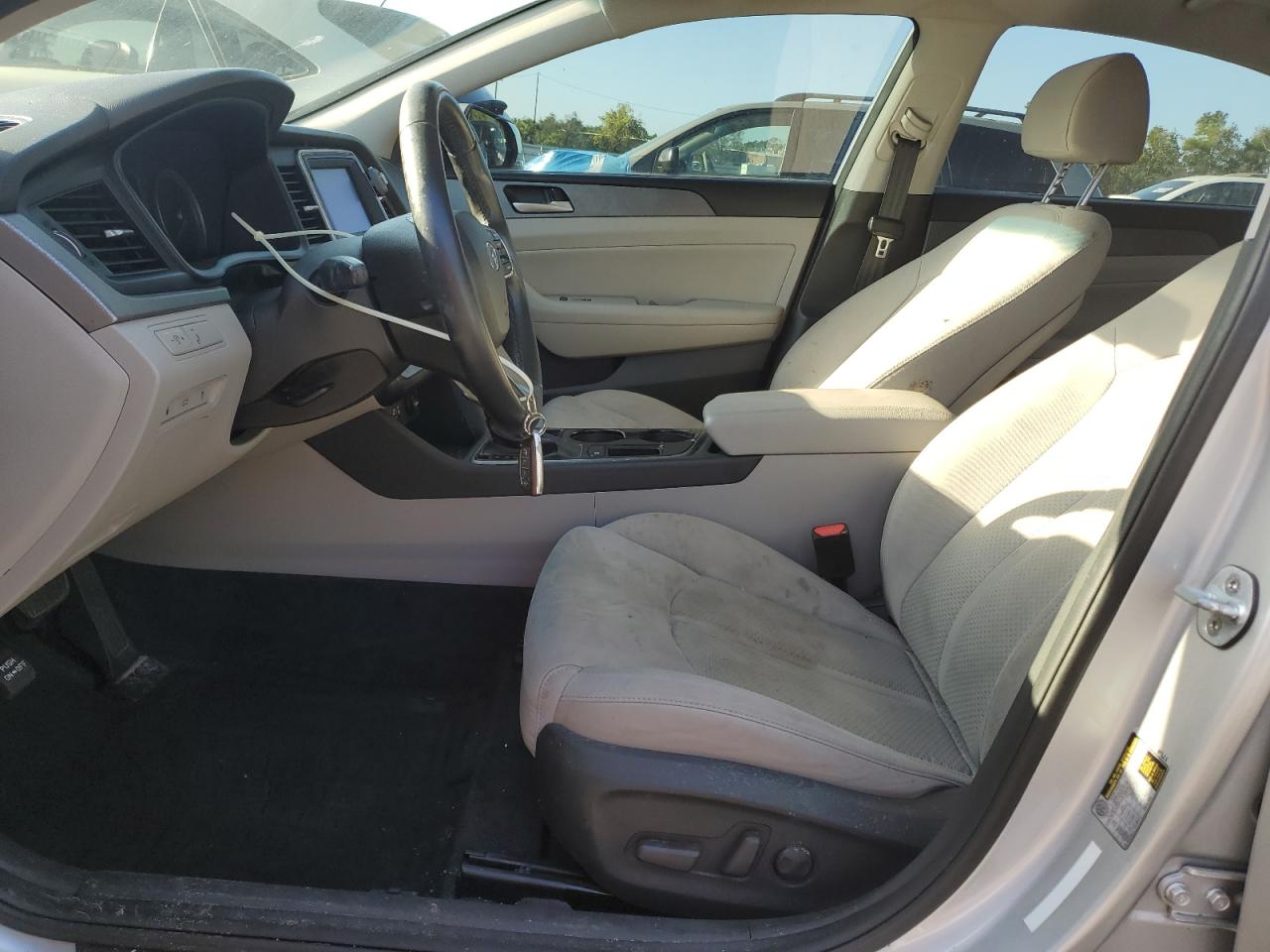 2018 Hyundai Sonata - Image 7