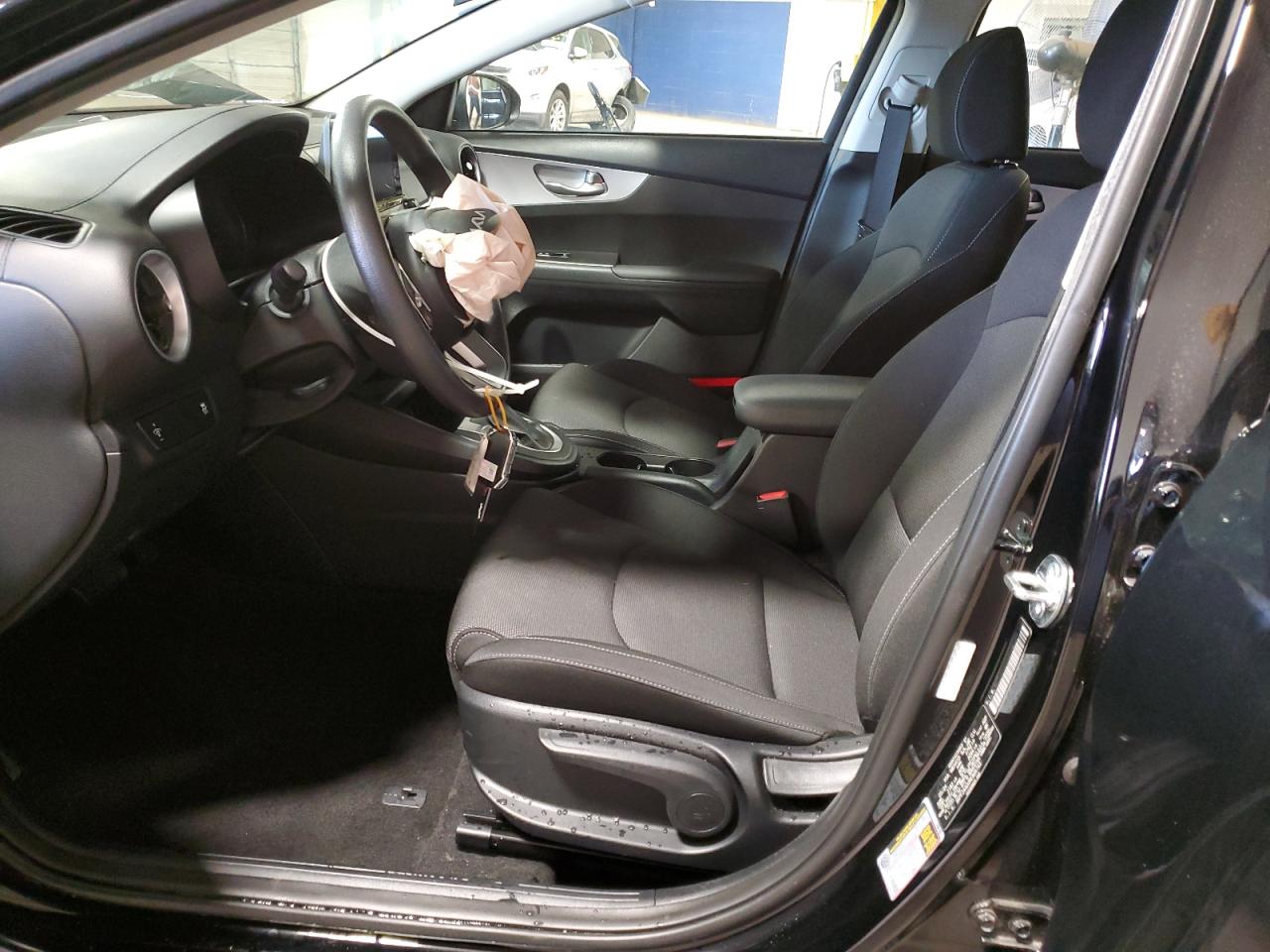 2024 Kia Forte - Image 7