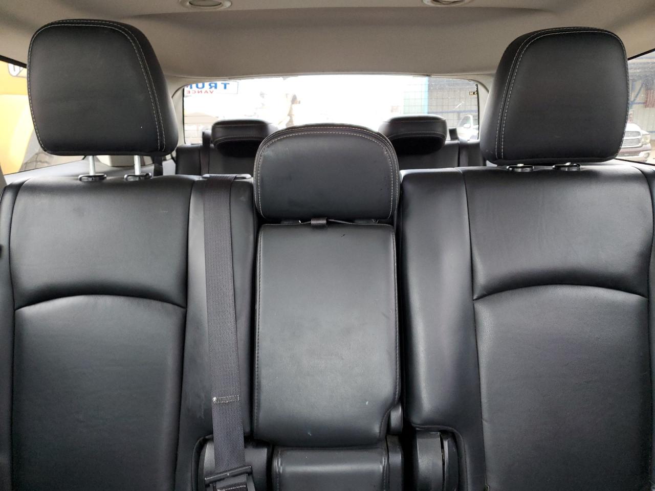 2017 Dodge Journey - Image 10