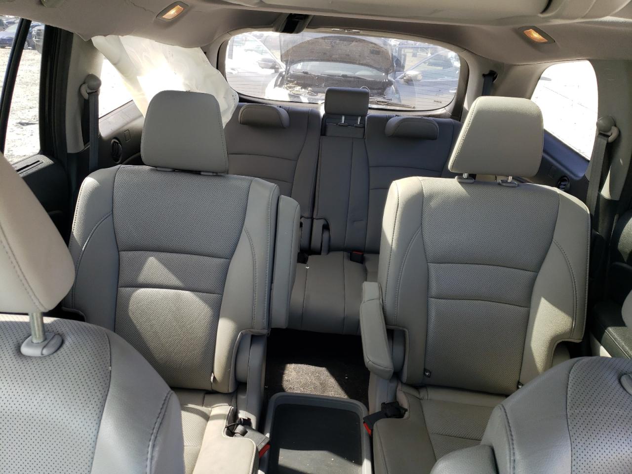 2017 Honda Pilot - Image 10
