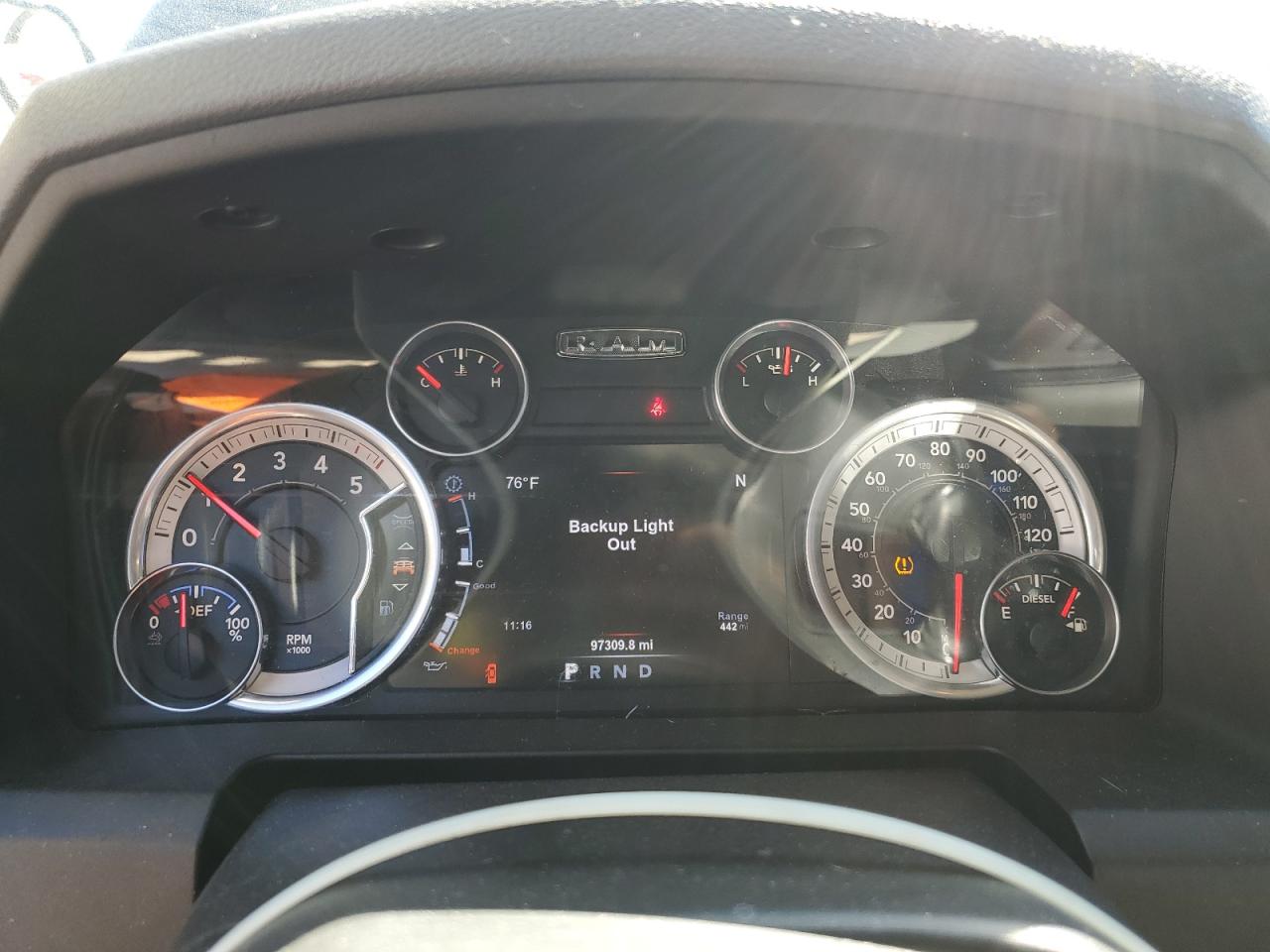 2015 RAM 1500 - Image 9