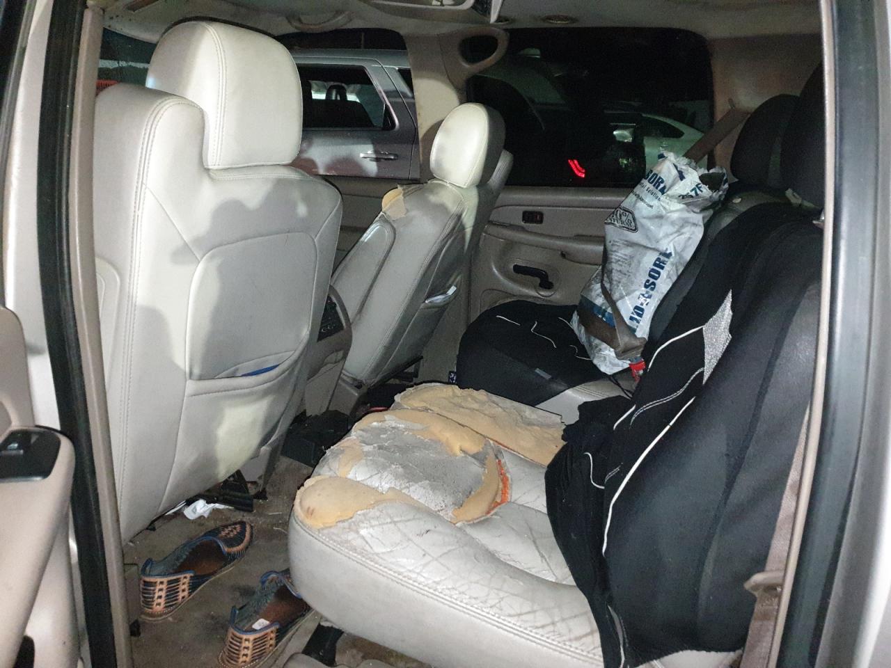 2004 Chevrolet Suburban C VIN: 149696 Lot: 48267505