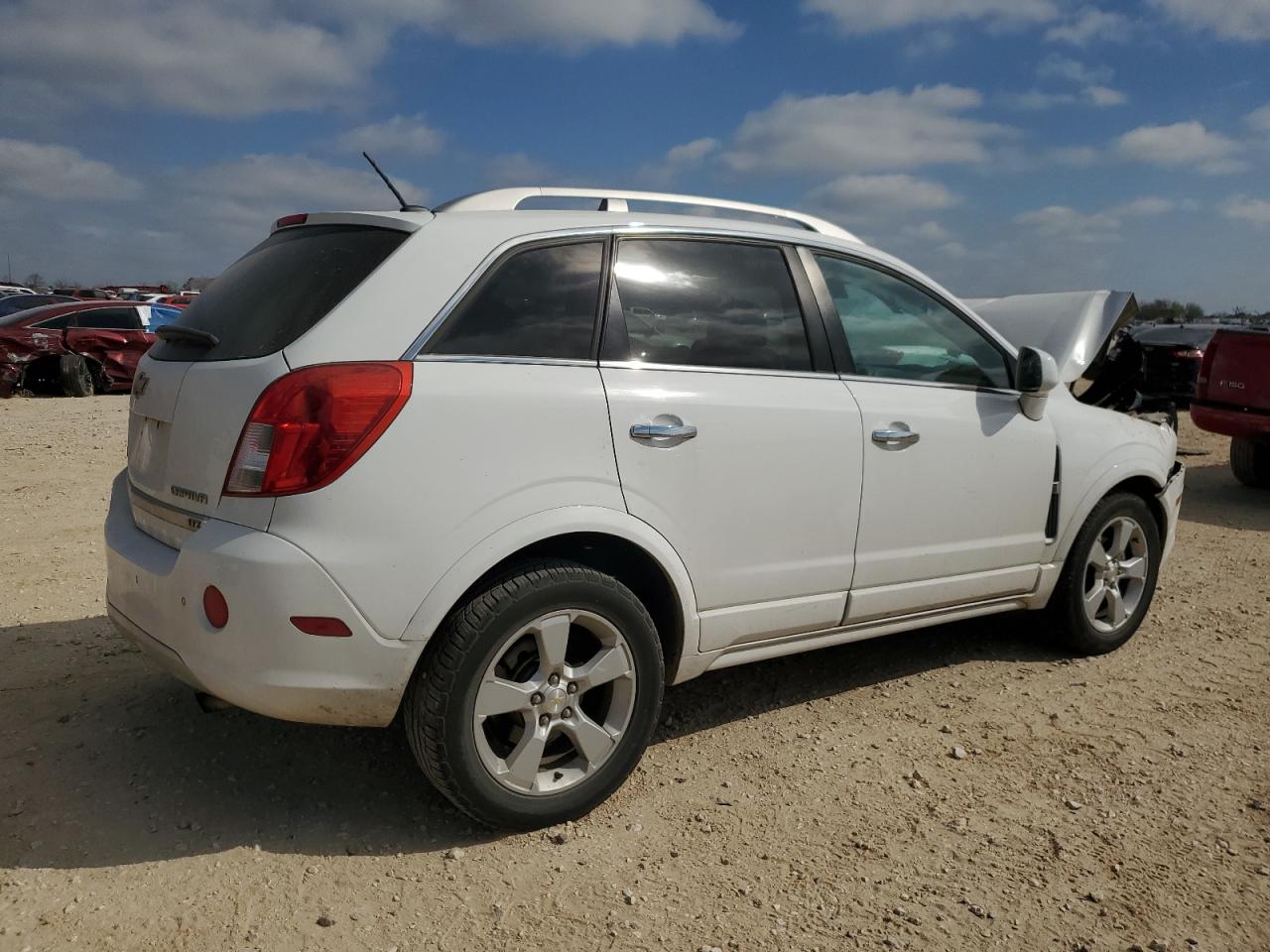 2014 Chevrolet Captiva - Image 3