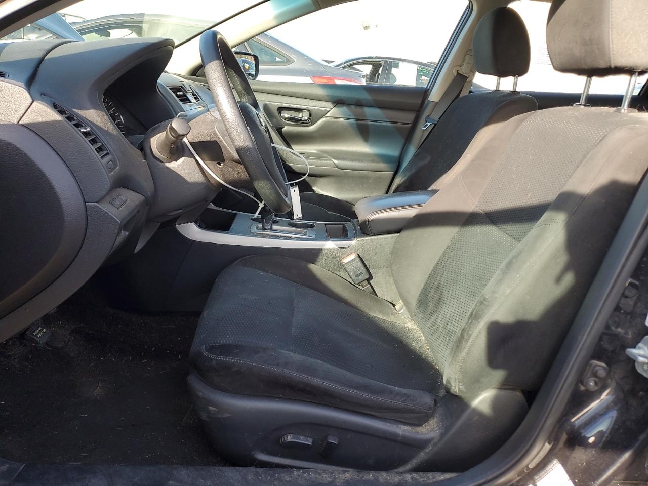2015 Nissan Altima - Image 7