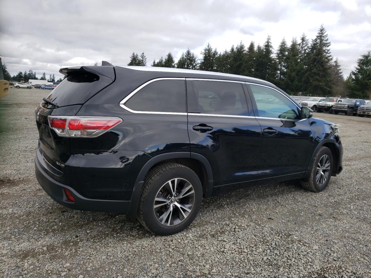2016 Toyota Highlander - Image 3