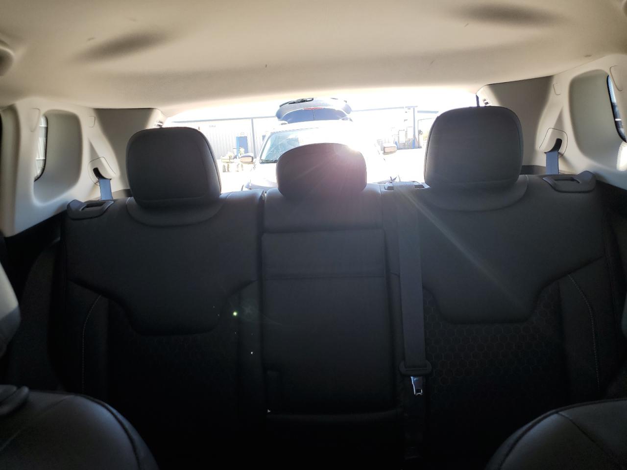 2018 Jeep Compass - Image 10