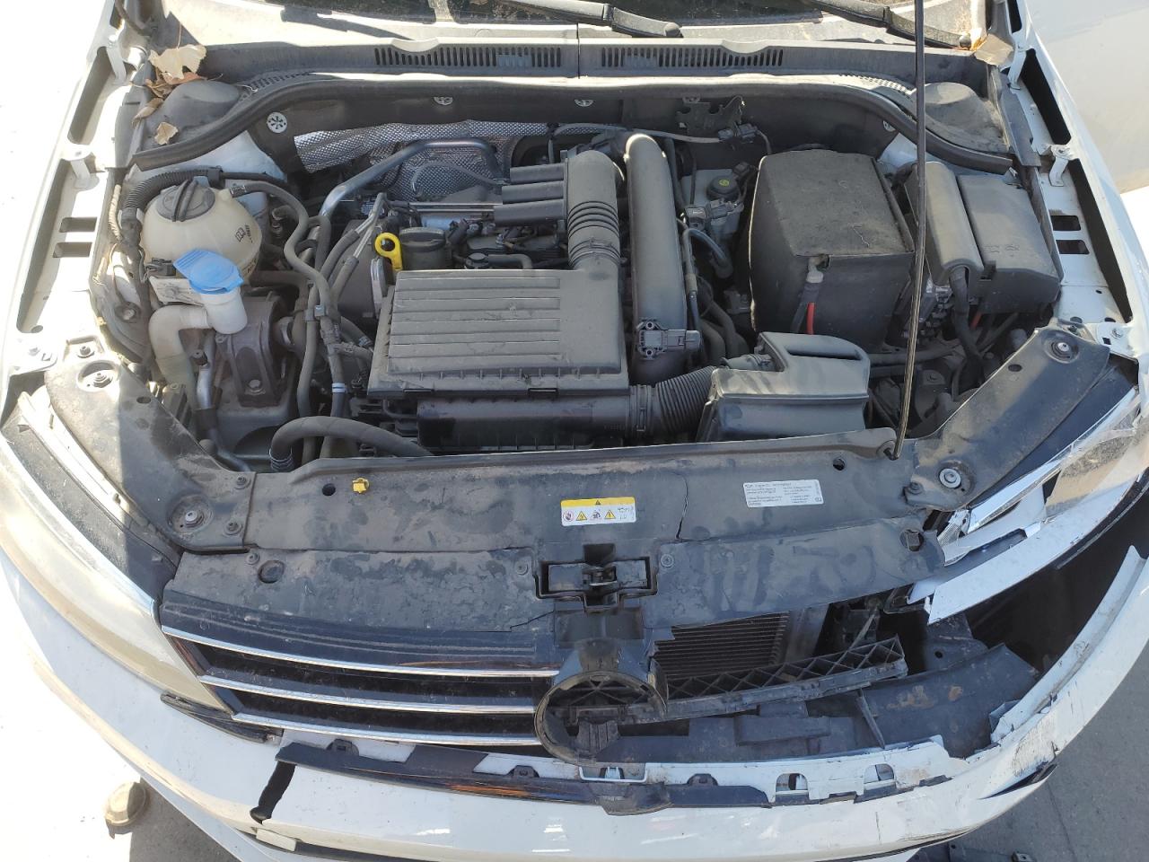 2016 Volkswagen Jetta - Image 13