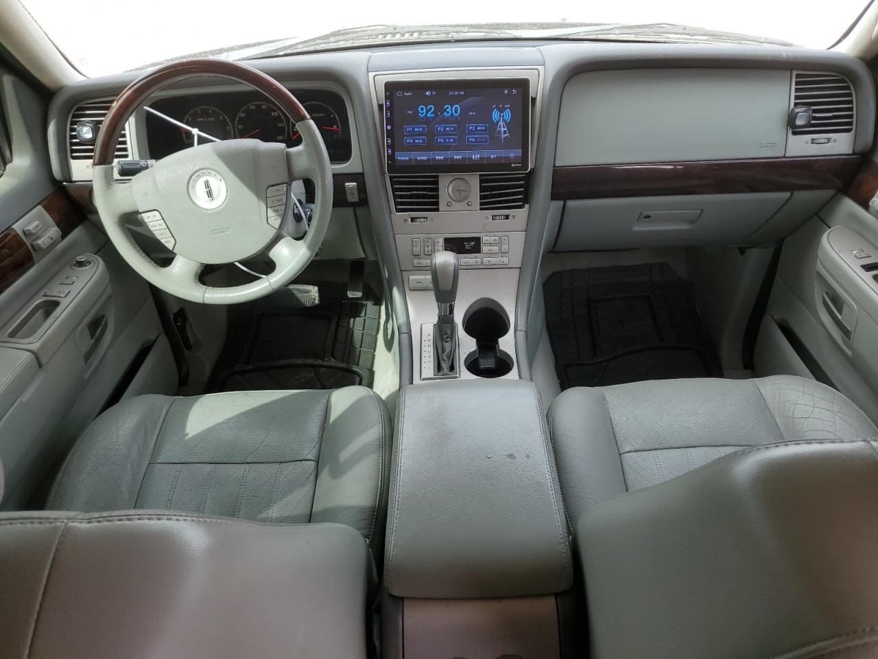 2003 Lincoln Aviator - Image 8
