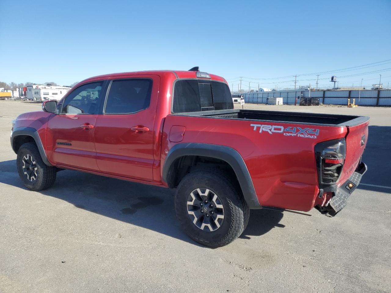 3TMCZ5AN2JM156792 TOYOTA TACOMA 2018
