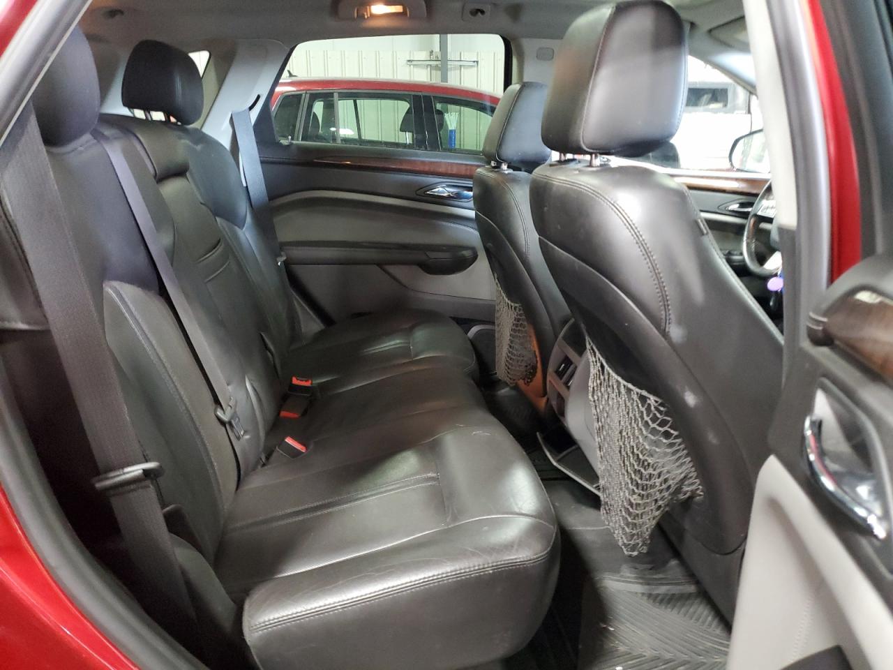 2010 Cadillac SRX - Image 11