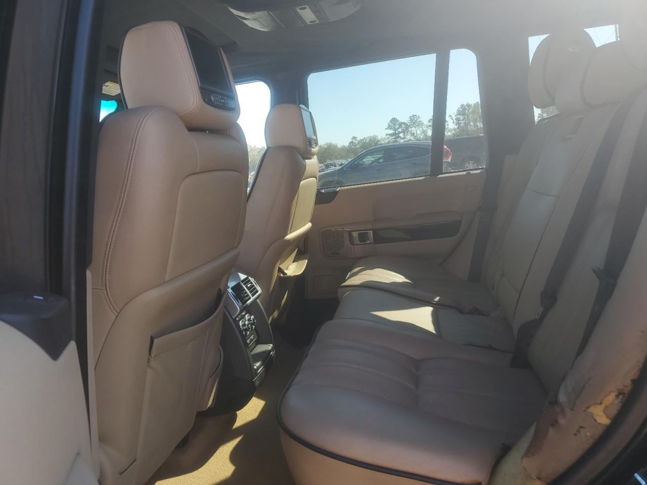 2010 Land Rover Range Rover Hse Luxury VIN: SALMF1E4XAA325096 Lot: 50802705