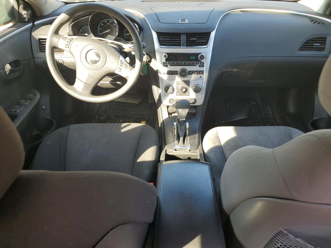 2009 Chevrolet Malibu - Image 8